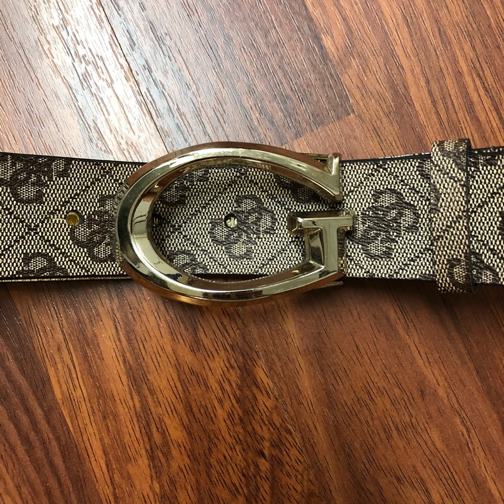 SOLD-Guess Traditional Style Logo Ladies Belt